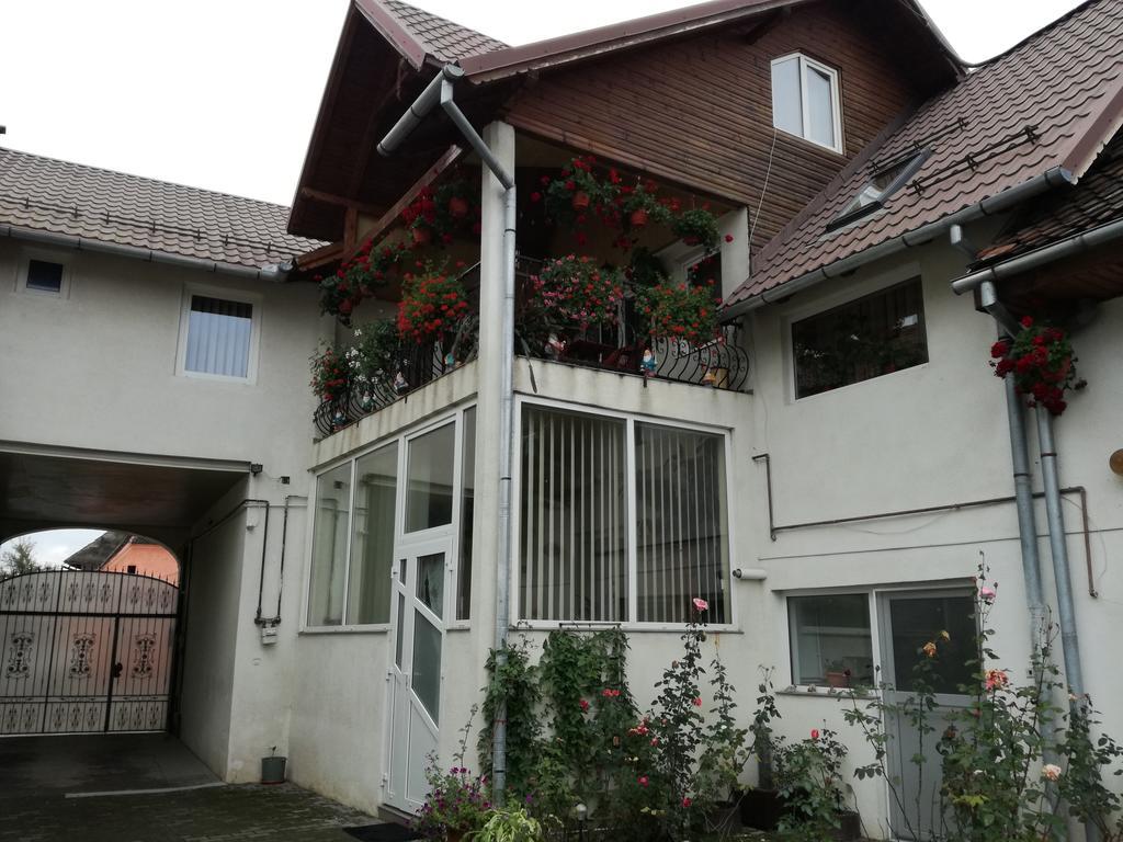 Vila Nely Risnov Exterior photo